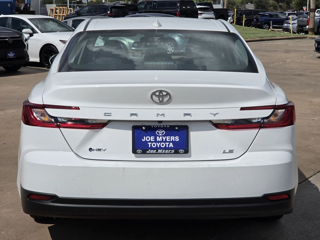 Used 2026 Ice Toyota LE image 8
