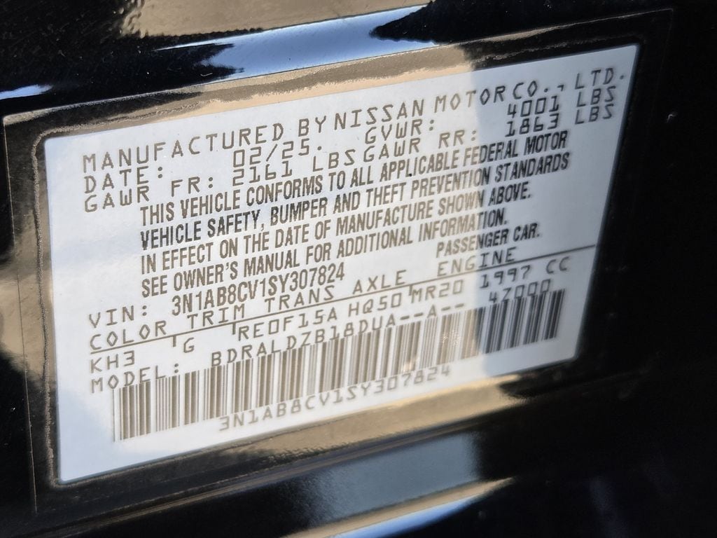 Used 2025 Super Black Nissan SV image 30