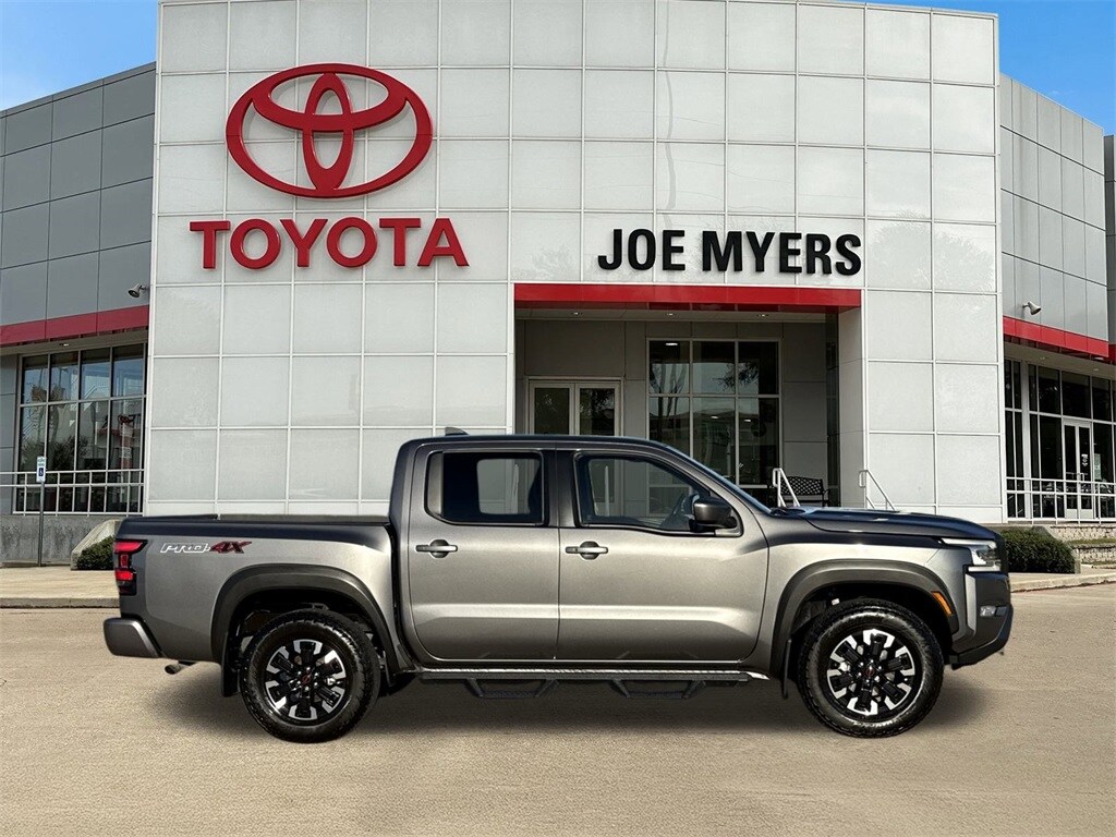 2024 Nissan Frontier PRO-4X photo 3