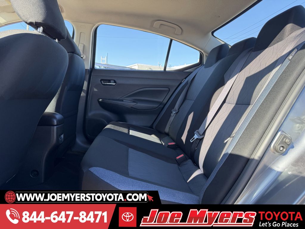 Used 2025 Gun Metallic Nissan 1.6 SV image 26