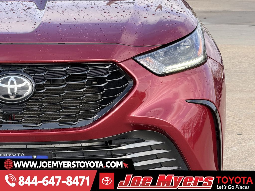 Used 2023 Ruby Flare Pearl Toyota XSE image 4