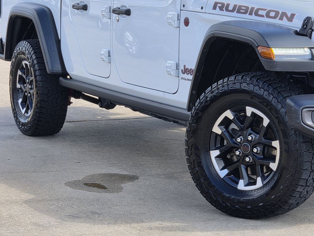 Used 2026 Bright White Clearcoat Jeep Rubicon image 11