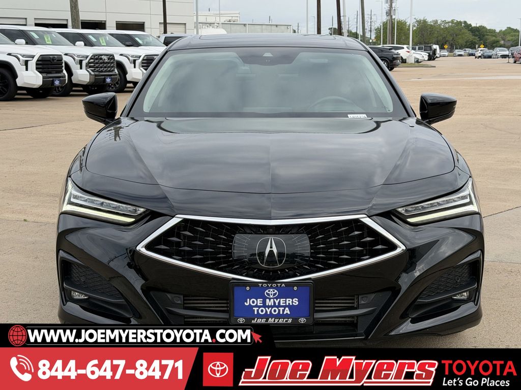 Used 2023 Majestic Black Pearl Acura Advance image 3