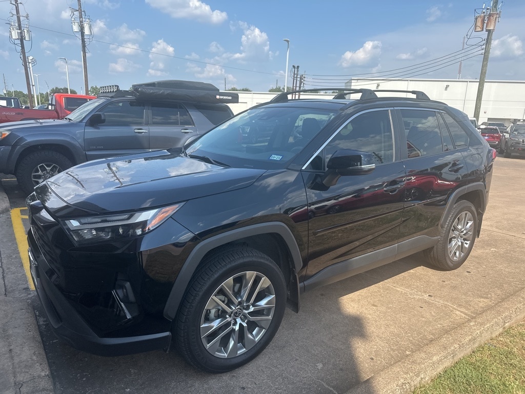 Used 2022 Toyota RAV4 XLE Premium with VIN 2T3C1RFV3NC204359 for sale in Northfield, Minnesota