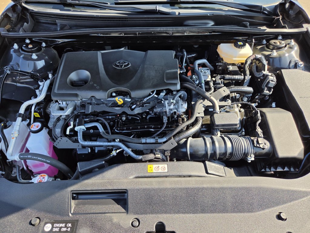 Used 2025 Underground Toyota LE image 30