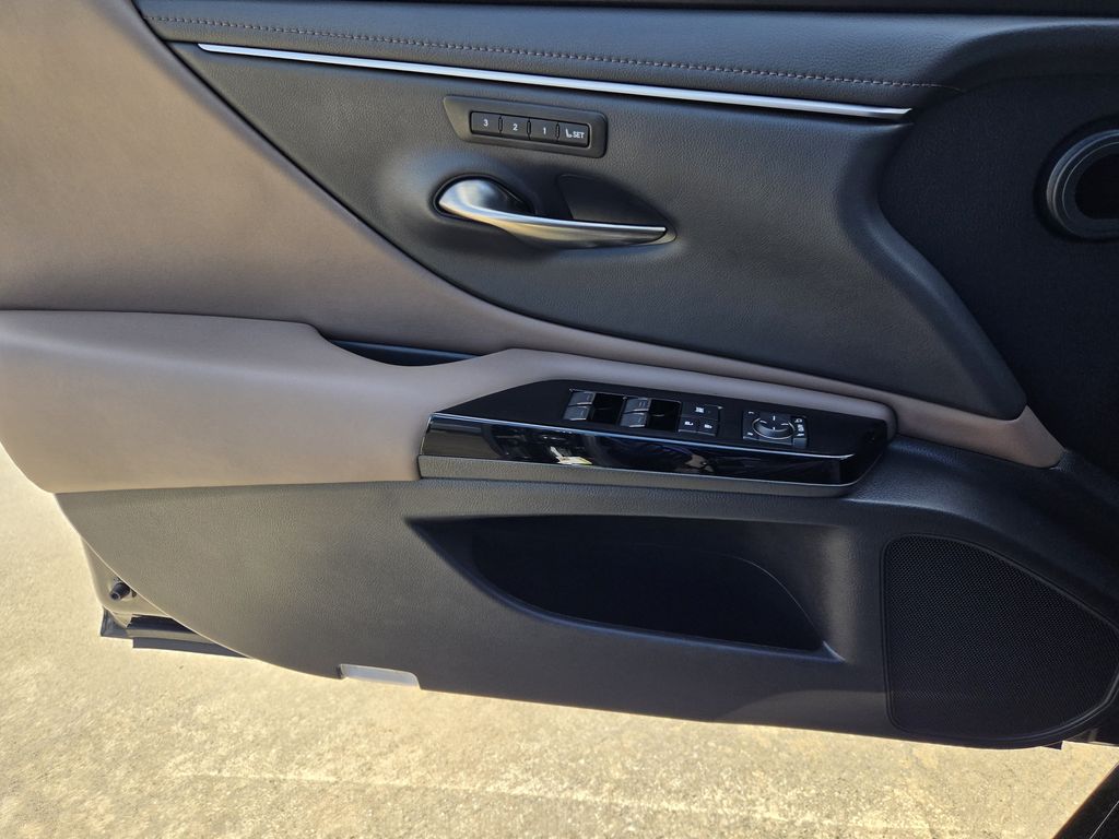Used 2024 Caviar Lexus 350 image 25