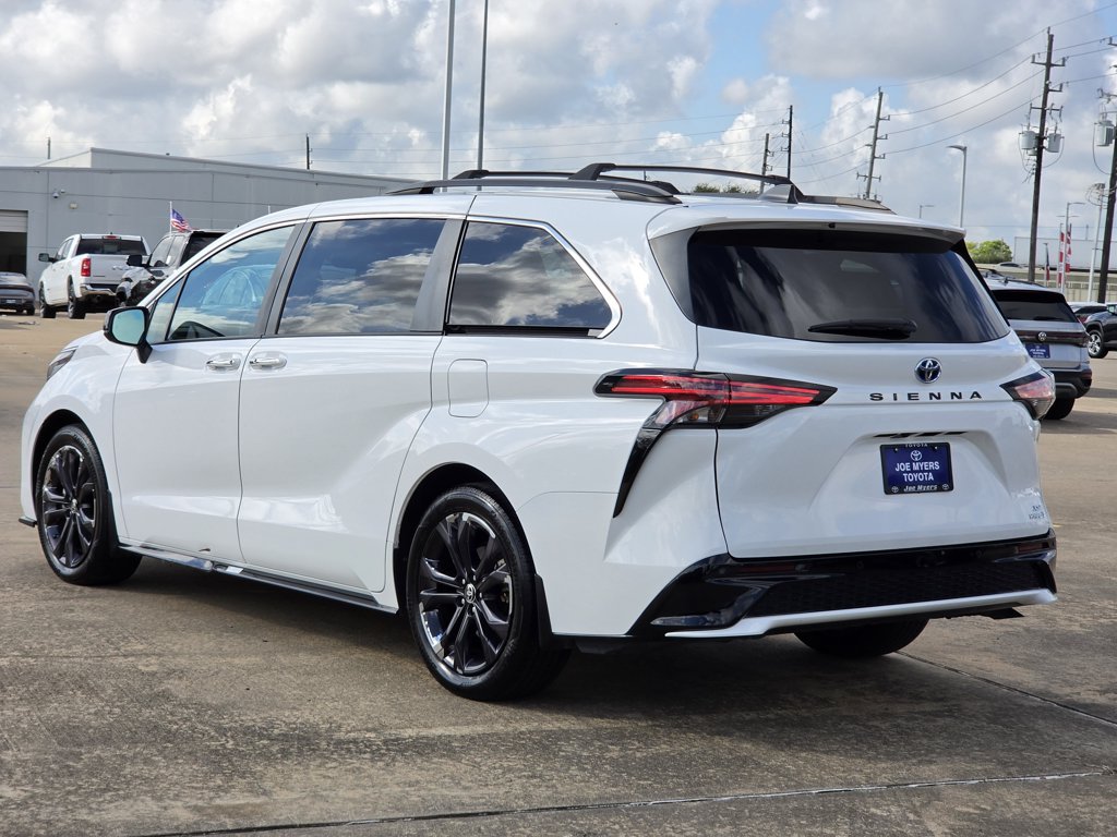 Used 2023 Ice Toyota XSE image 7