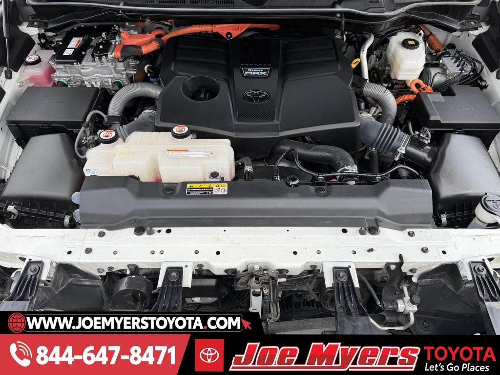 Used 2024 Ice Cap Toyota Platinum image 32