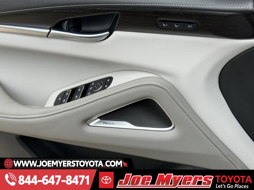 Used 2026 Deep Emerald Black Obsidian INFINITI Autograph image 27