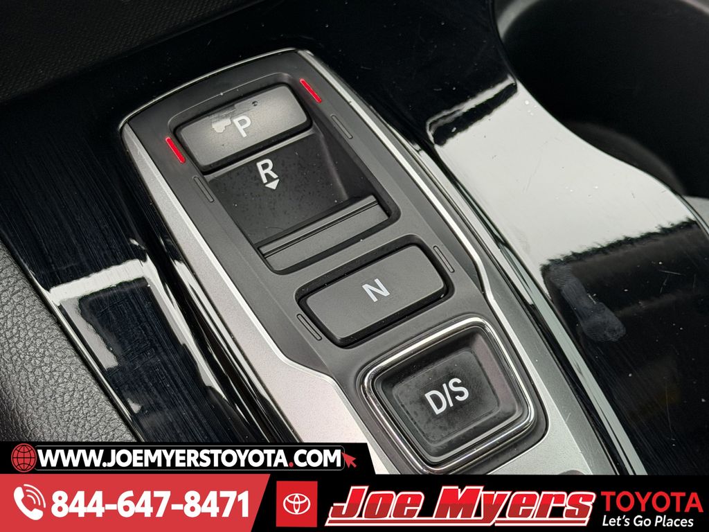 Used 2021 Platinum White Pearl Honda Touring image 21