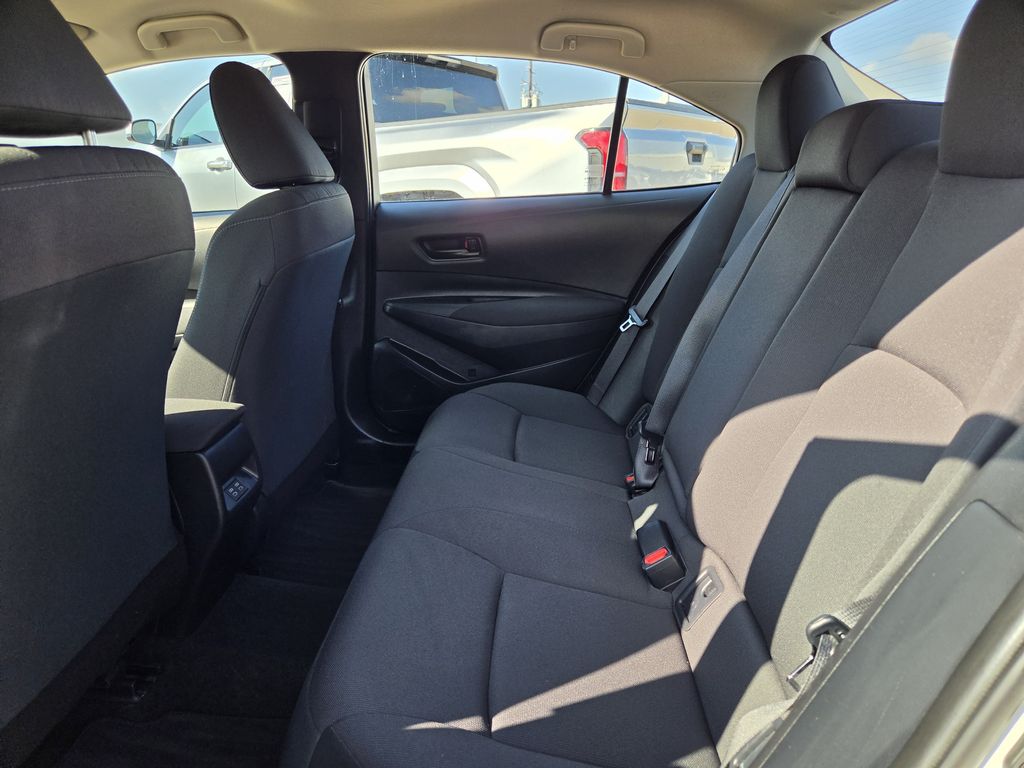 Used 2025 Ice Toyota LE image 27