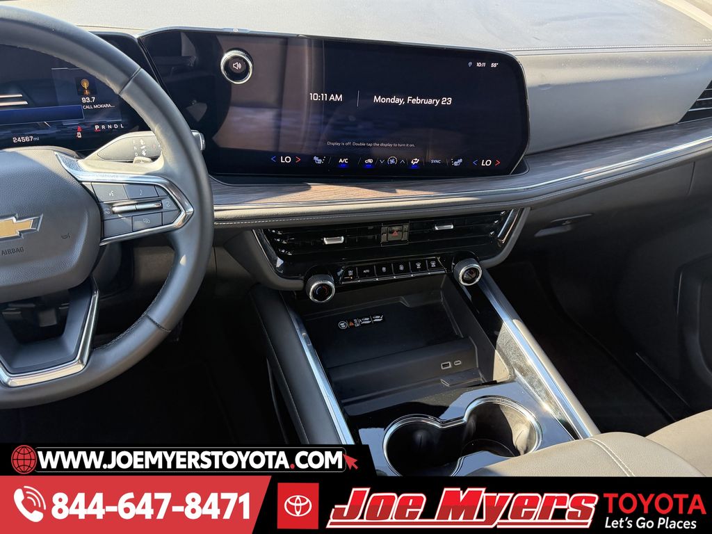 Used 2025 Black Chevrolet LT image 17