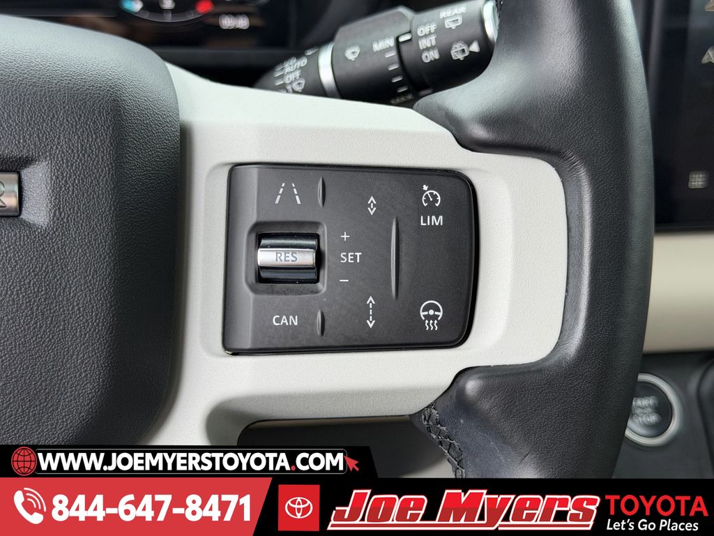 Used 2024 Fuji White Land Rover S image 22