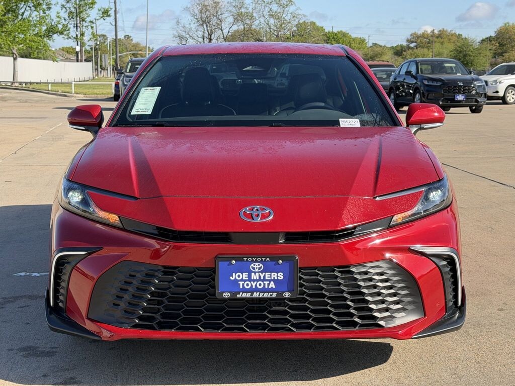 Used 2025 Toyota Camry SE Sedan