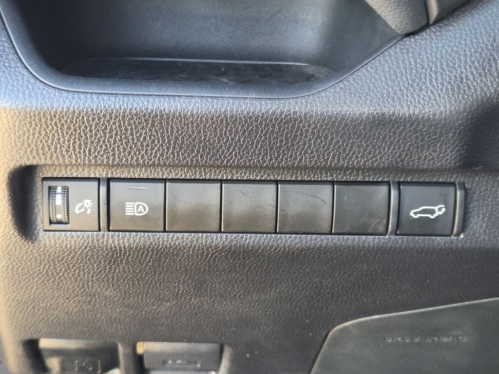 Used 2025 Blueprint Toyota XLE Premium image 25