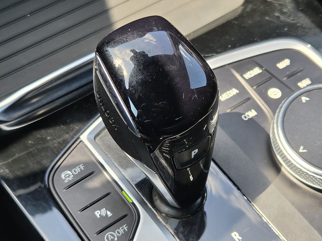 Used 2024 Dark Graphite Metallic BMW xDrive30i image 20