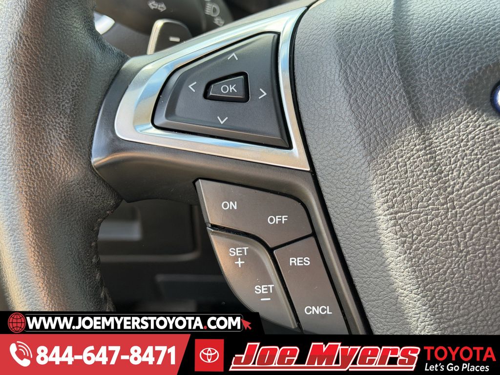 Used 2015 Guard Metallic Ford Titanium image 24