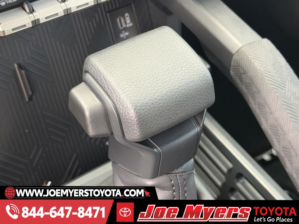 New 2026 Ice Cap Toyota SR5 image 19