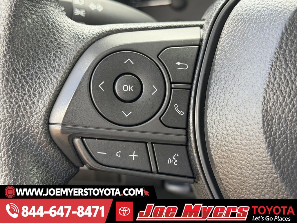 Used 2025 Ice Cap Toyota LE image 23