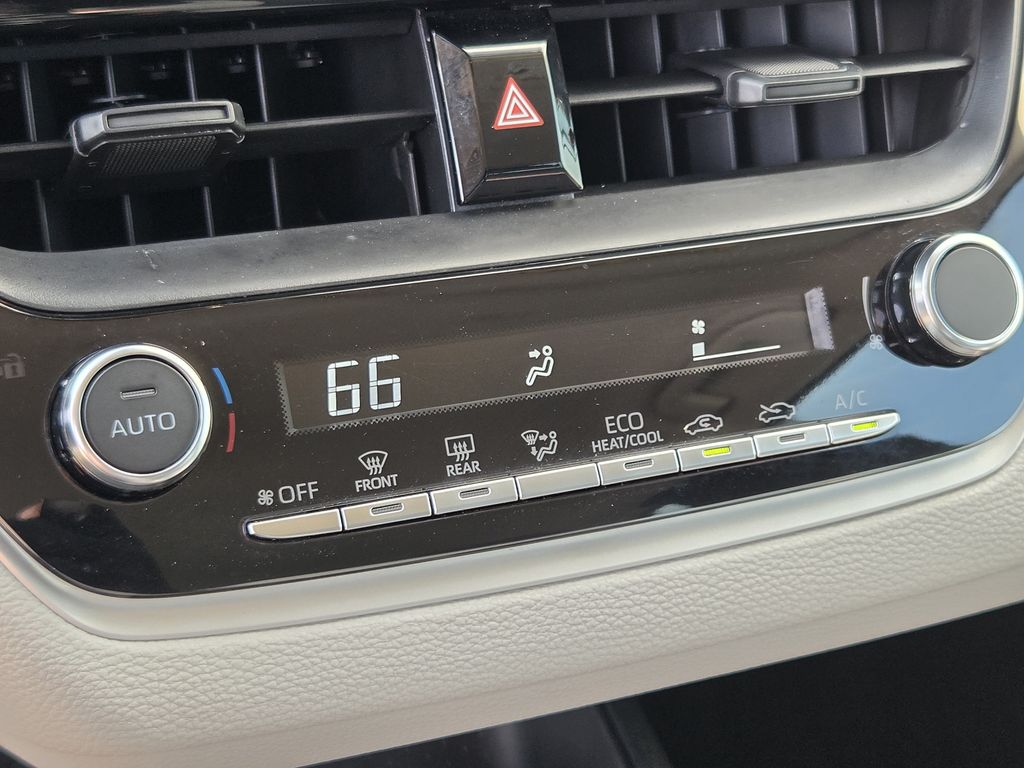 Used 2024 Ice Toyota LE image 20