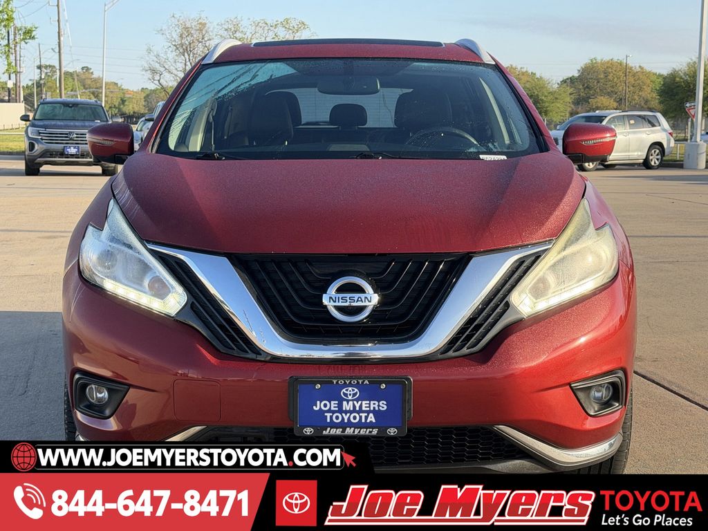 Used 2018 Cayenne Red Metallic Nissan Platinum image 3