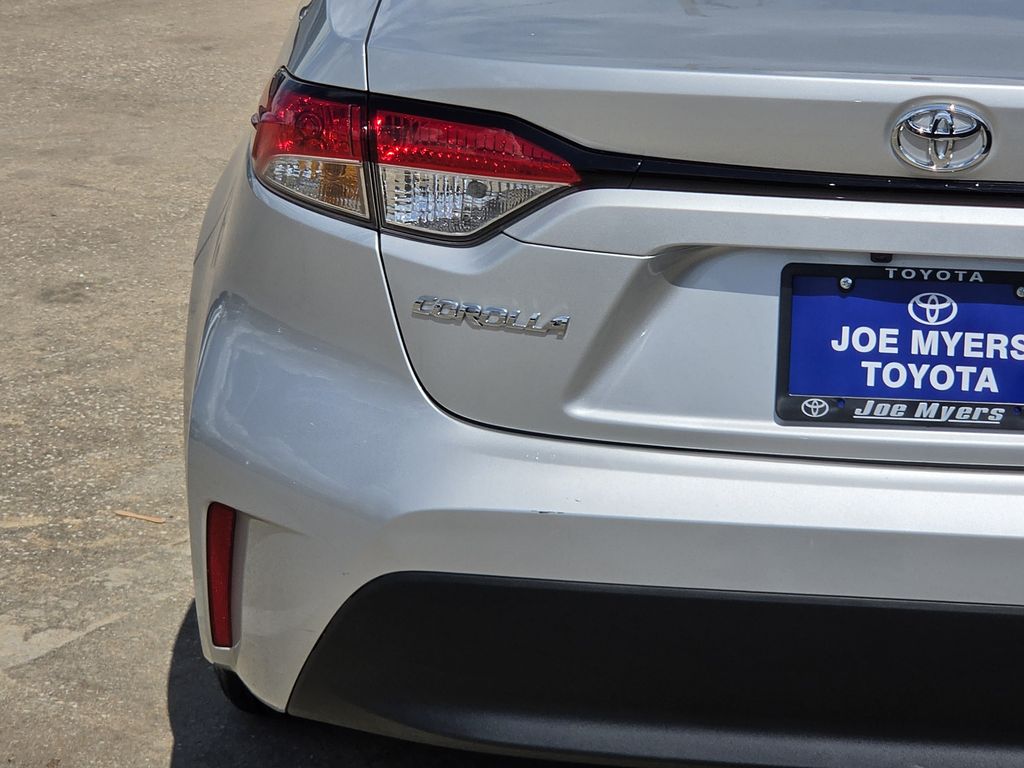 Used 2026 Classic Silver Metallic Toyota LE image 10