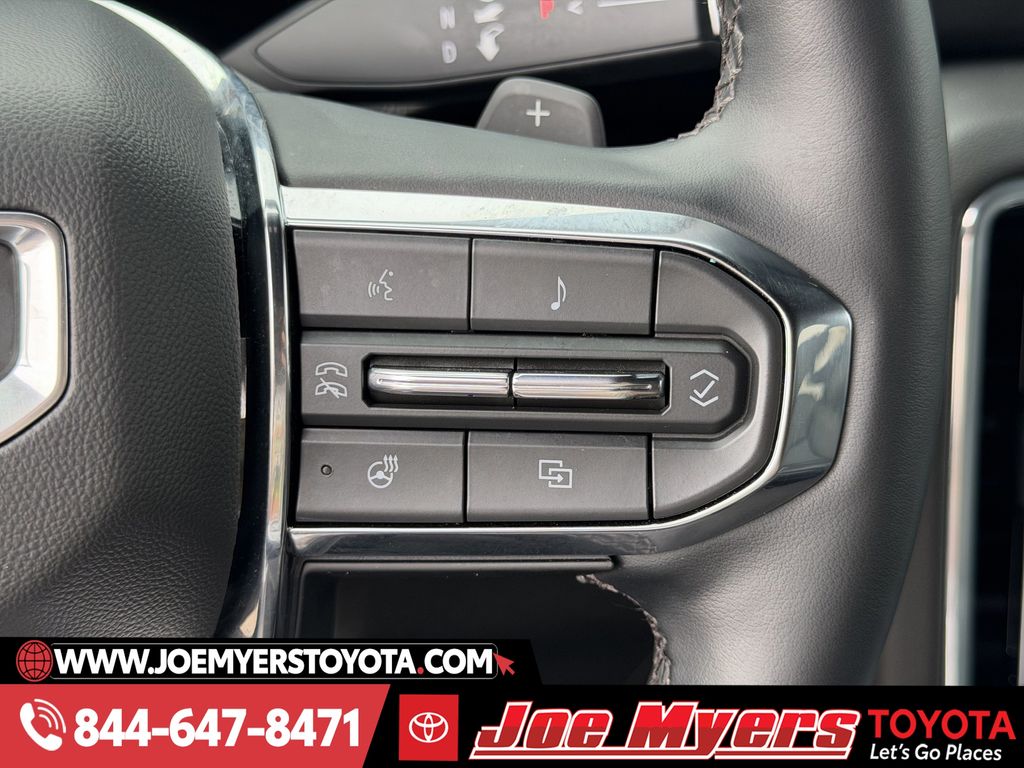 Used 2025 Onyx Black GMC Denali image 22