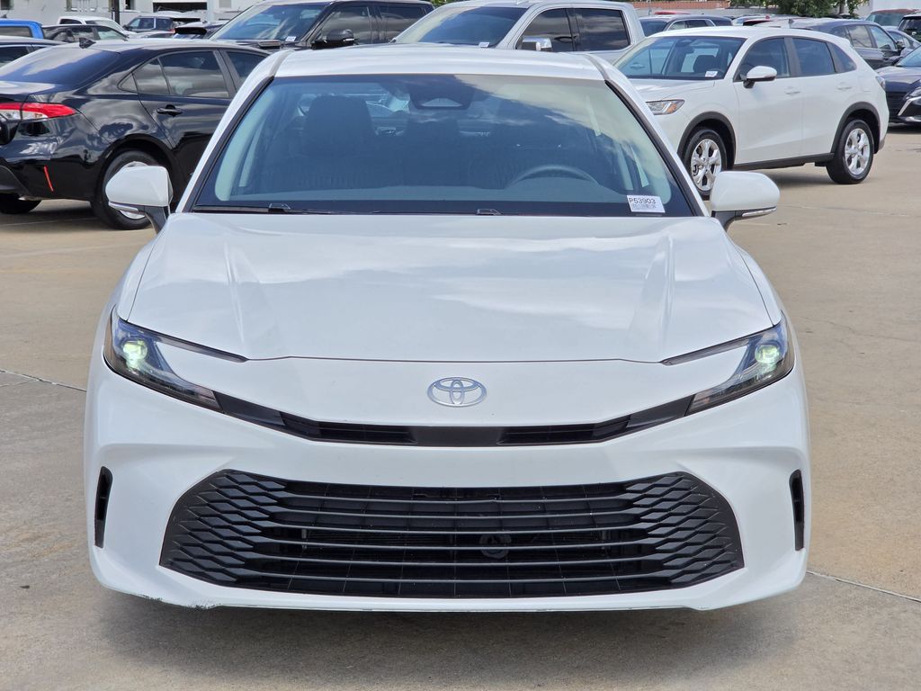 Used 2025 Ice Toyota LE image 3