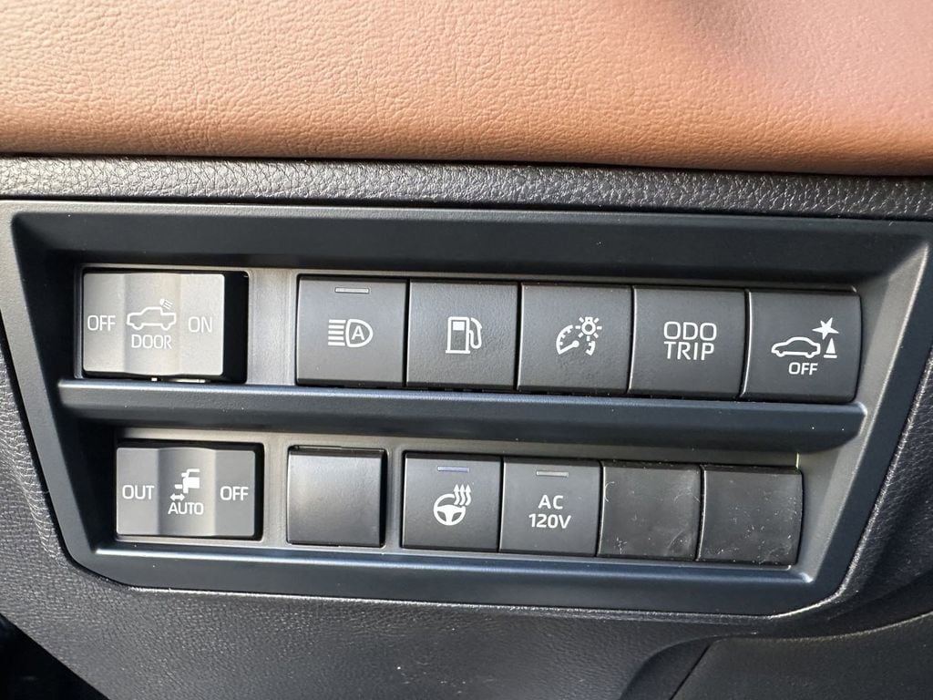 2025 Toyota Tundra 1794 Edition - Photo 16