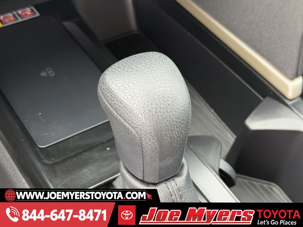 Used 2025 Ice Cap Toyota LE image 21