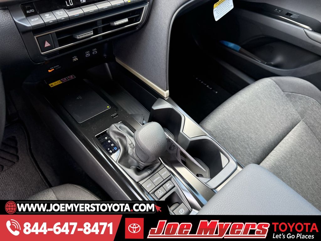 New 2026 Ice Cap Toyota LE image 14