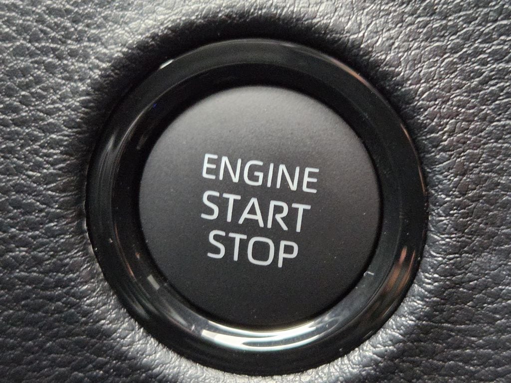 New 2026 Magnetic Gray Meta Toyota SR5 image 21