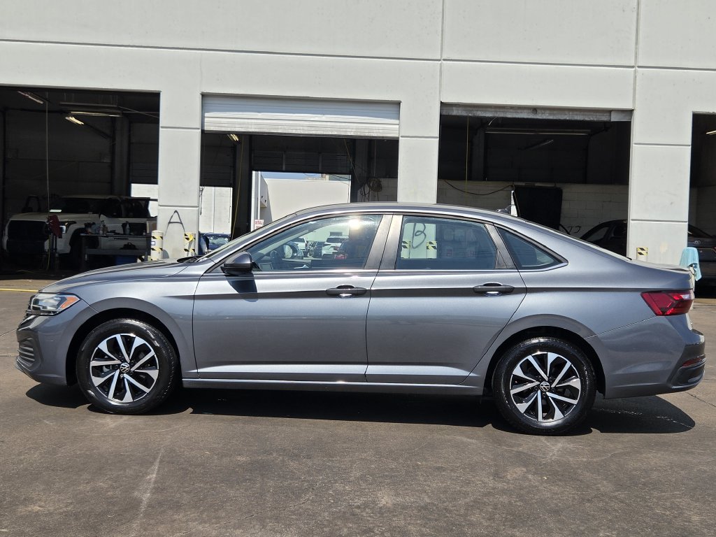 Used 2024 Gray Volkswagen 1.5T S image 6
