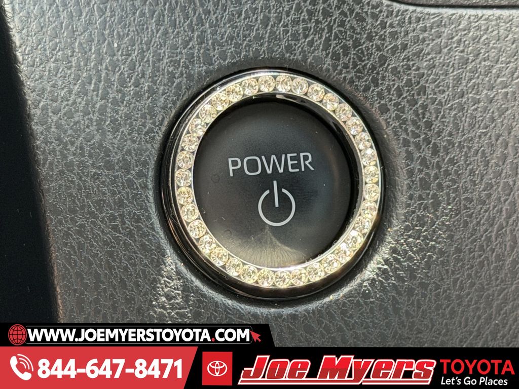 Used 2025 Underground Toyota SE image 22