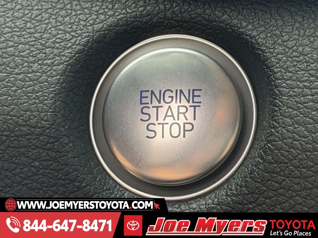 Used 2023 Stormy Blue Hyundai SEL image 21