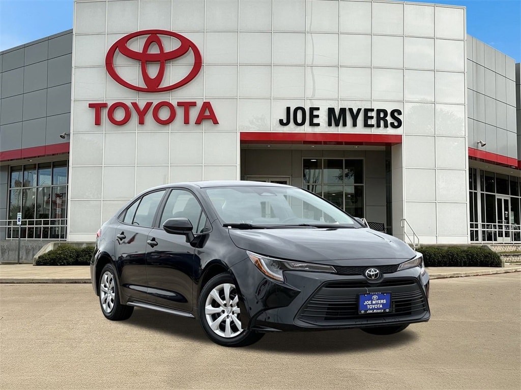 Used 2024 Toyota Corolla LE with VIN 5YFB4MDE1RP164130 for sale in Houston, TX