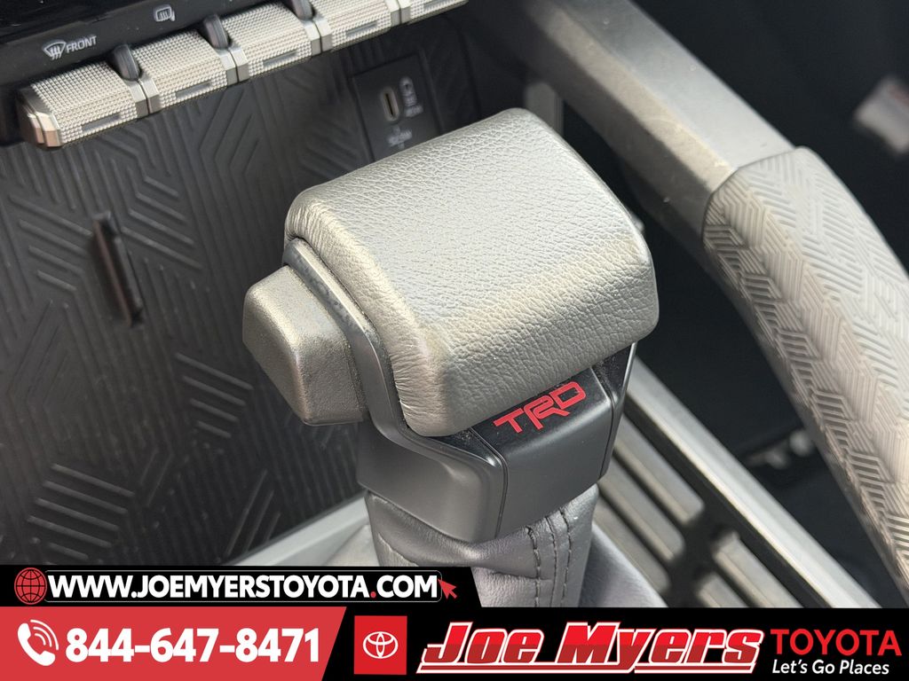 Used 2025 Underground Toyota SR5 image 21