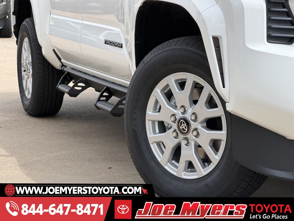 New 2026 Ice Cap Toyota SR5 image 11