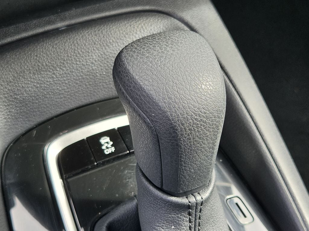 Used 2026 Ice Toyota LE image 21