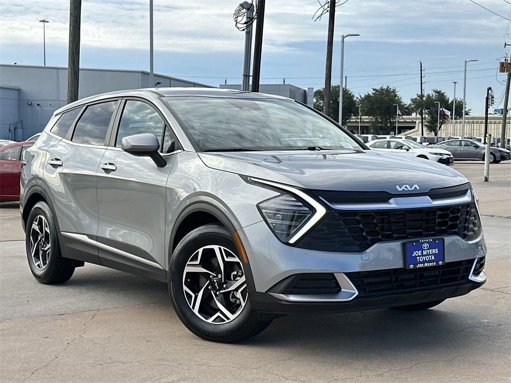 Used 2024 Kia Sportage LX with VIN KNDPU3DF6R7213414 for sale in Houston, TX