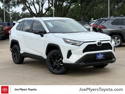 2025 Toyota RAV4 LE SUV