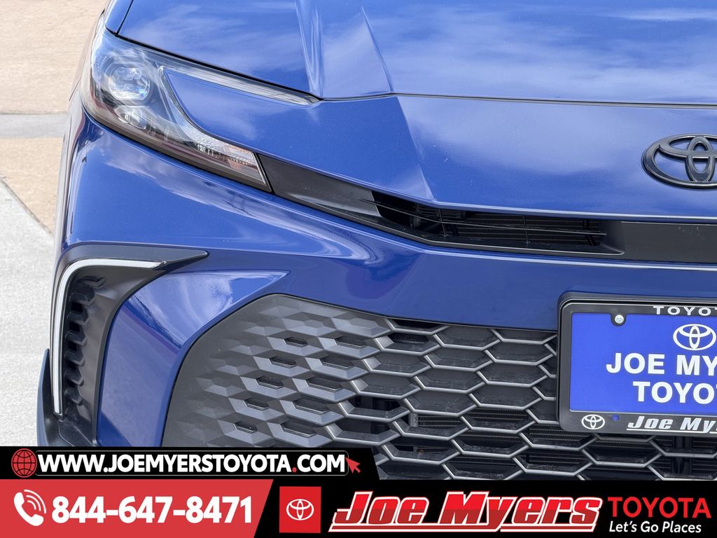 Used 2025 Reservoir Blue Toyota SE image 5