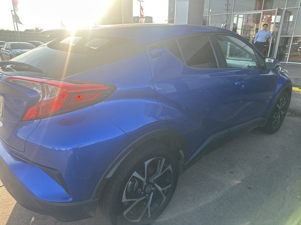 Used 2020 Toyota C-HR XLE SUV