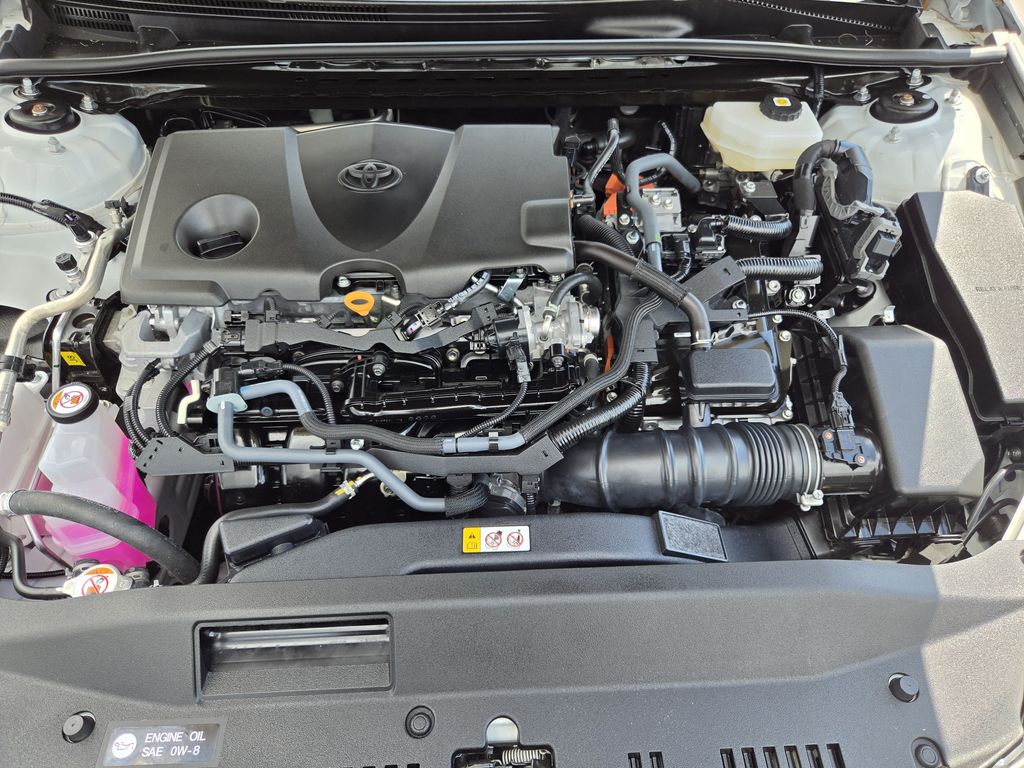 Used 2026 Ice Toyota LE image 30