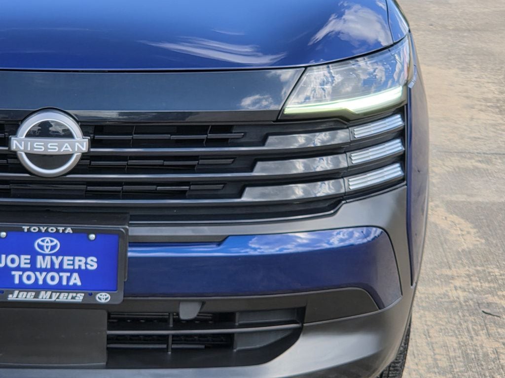Used 2025 Deep Blue Pearl Nissan SV image 4