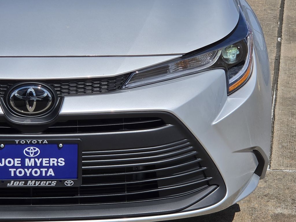 Used 2026 Classic Silver Metallic Toyota LE image 4