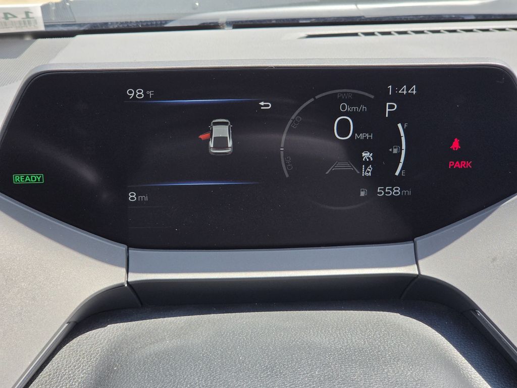 New 2027 Wind Chill Pearl Toyota XLE image 15