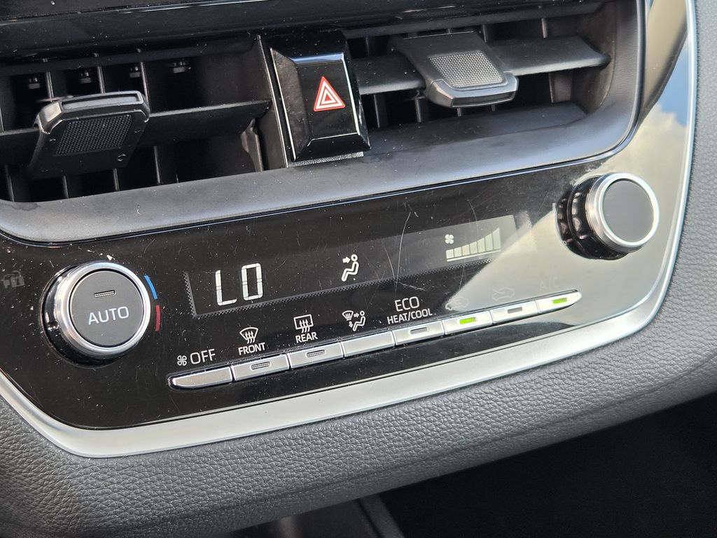 Used 2025 Midnight Black Metallic Toyota LE image 20