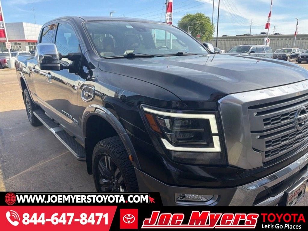 Used 2023 Super Black Nissan Platinum Reserve image 4