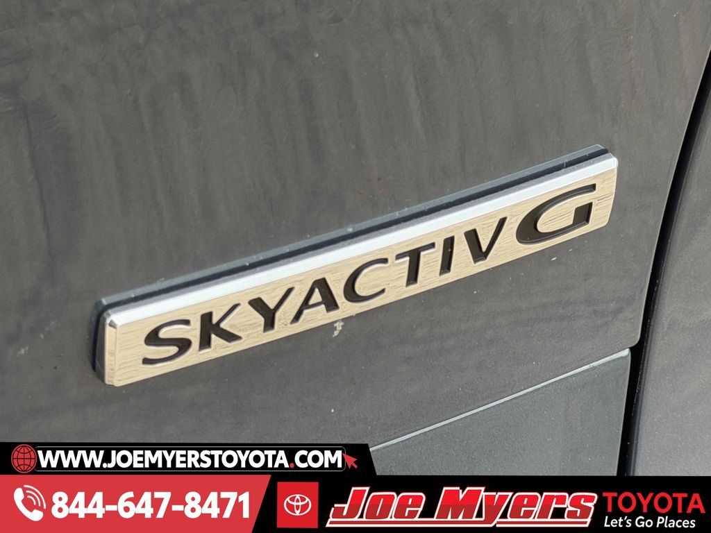 Used 2025 Polymetal Gray Metallic Mazda 2.5 S Carbon Edition image 11